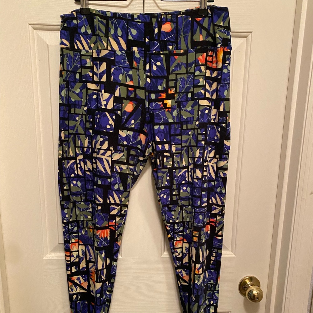 LuLaRoe TC Stained Glass Floral Leggings